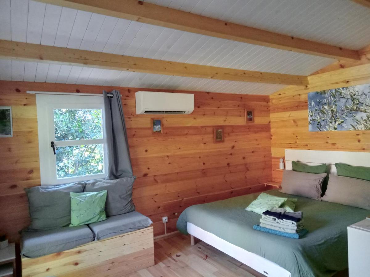 Chalet "Le Petit Olivier" Gites Appart 'Hotel L'Echappee Belle D'Aubenas Logement 2 Sur 3 Exteriör bild